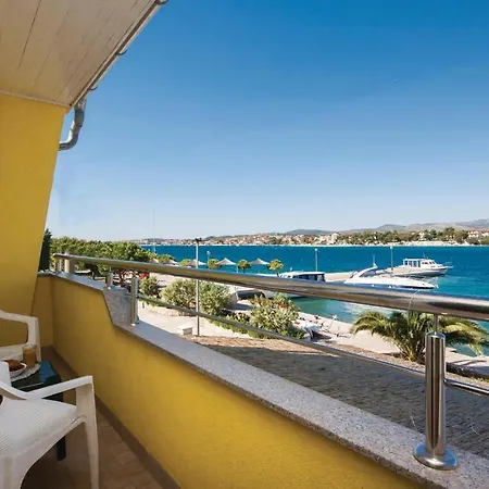 Apartment Cozy In Sibenik With House Sea View Krapanj
