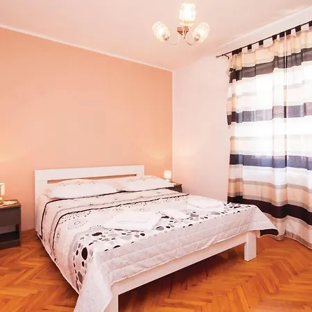 Cozy In Sibenik With House Sea View Apartment *