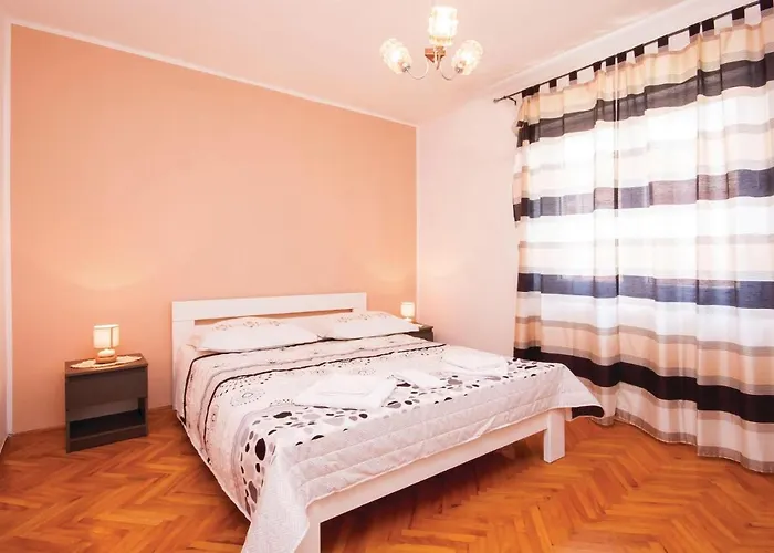 Sibenik With Sea View Xii Apartamento *